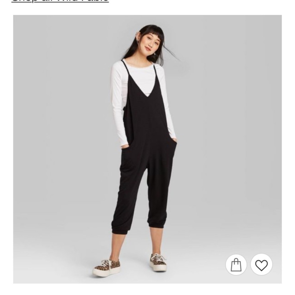 Wild Fable Sleeveless V-neck Jumpsuit